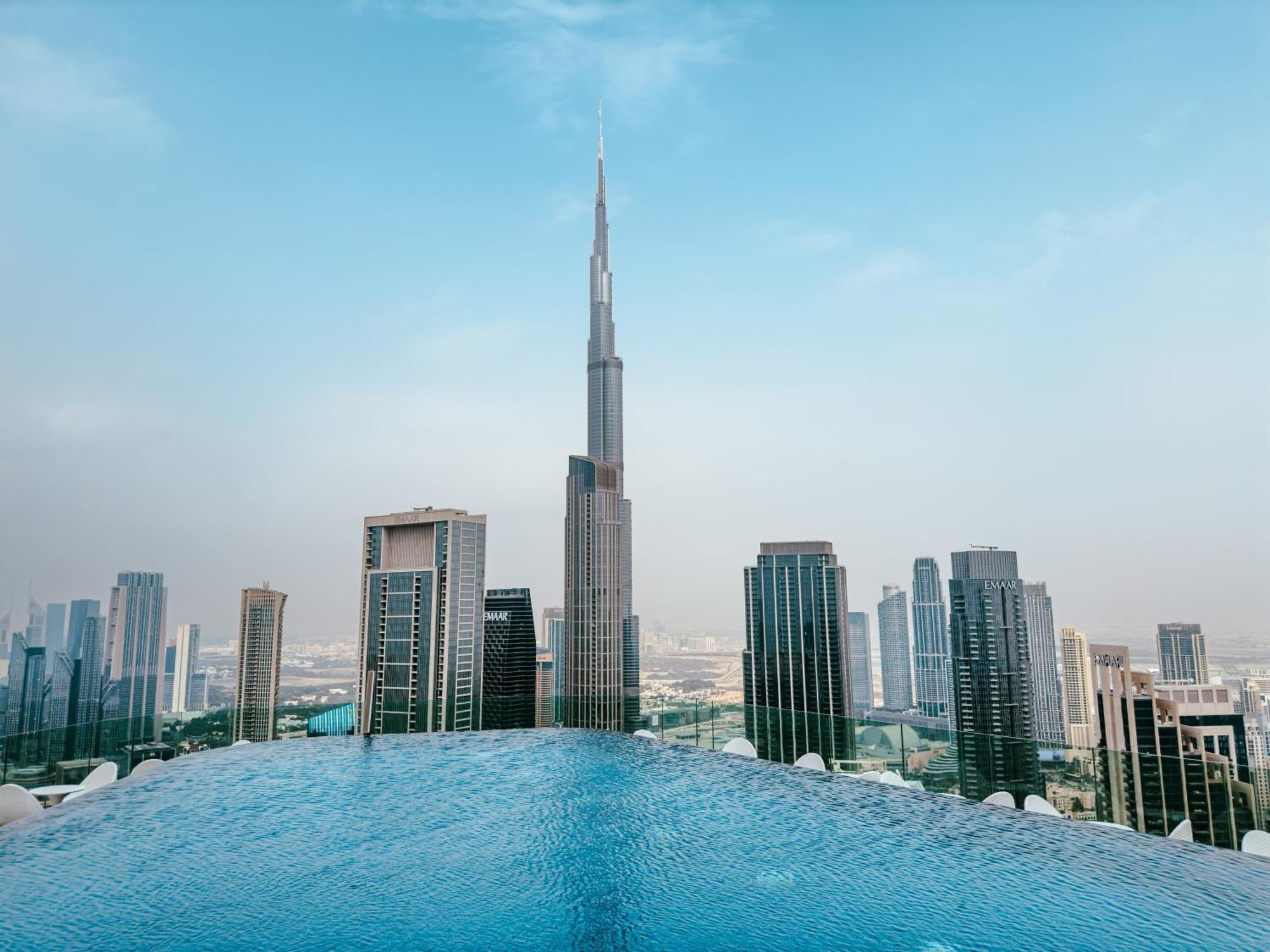 Aliving Luxe 2Br With Burj Khalifa View Infinity Pool Midtown-4704 Daire Dubai Dış mekan fotoğraf