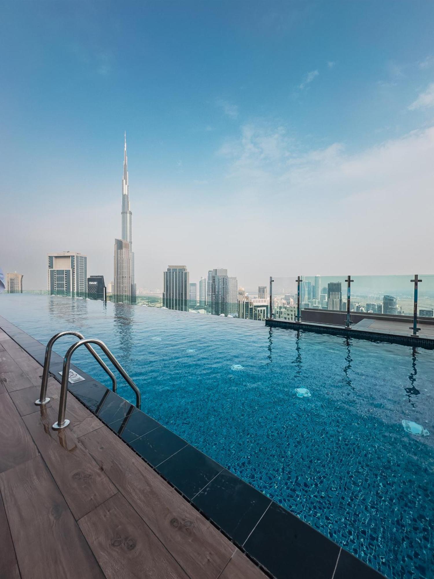 Aliving Luxe 2Br With Burj Khalifa View Infinity Pool Midtown-4704 Daire Dubai Dış mekan fotoğraf